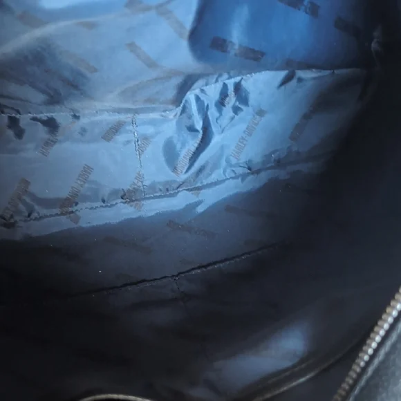 Harley-Davidson Black Leather Shoulder Bag with Chain Strap - Picture 12 of 15